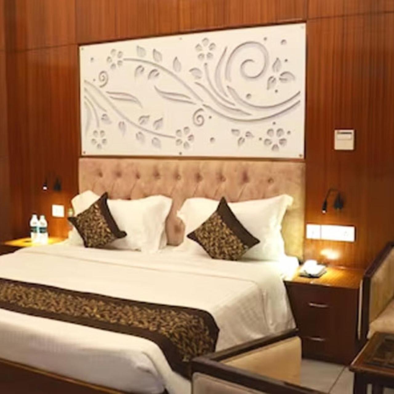 Fabhotel Roselle Inn Lucknow Exterior foto