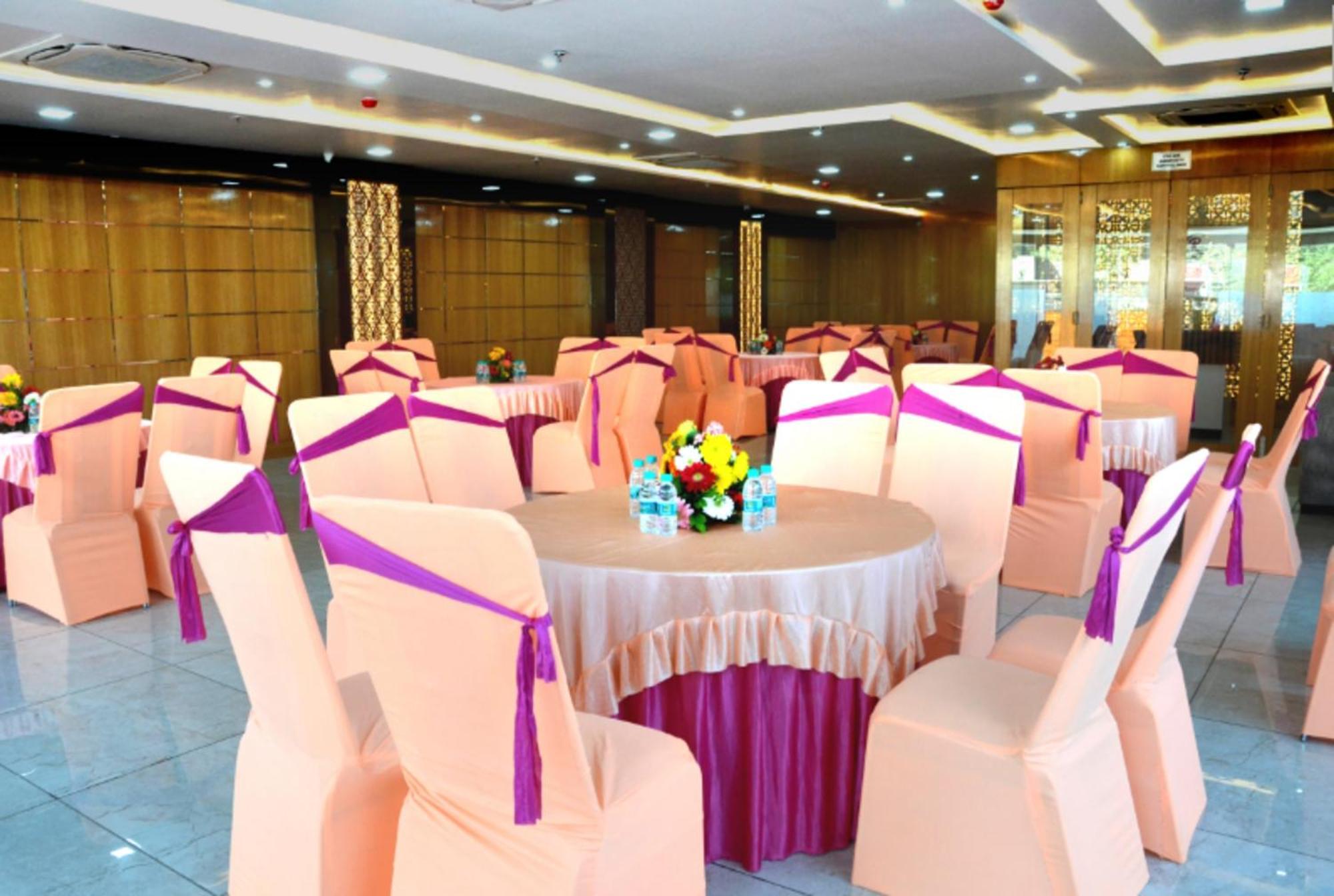 Fabhotel Roselle Inn Lucknow Exterior foto